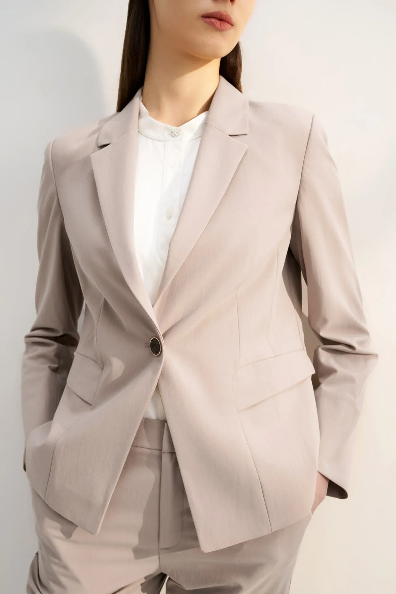 Cool Touch & Multi-way Stretch Suit Blazer